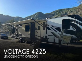 Used 2022 Dutchmen Voltage 4225 available in Lincoln City, Oregon