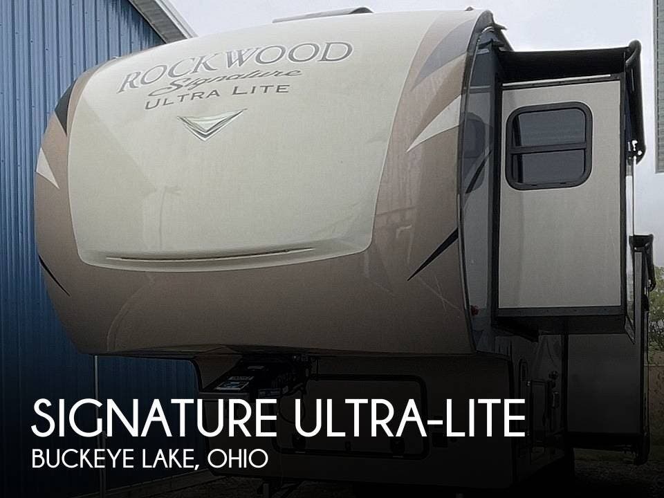 Used 2018 Rockwood  Signature Ultra-Lite 8299BS available in Buckeye Lake, Ohio