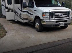 Used 2015 Thor Motor Coach Chateau 31w available in Frankston, Texas