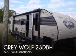 Used 2017 Forest River Grey Wolf 23dbh available in Southside, Alabama