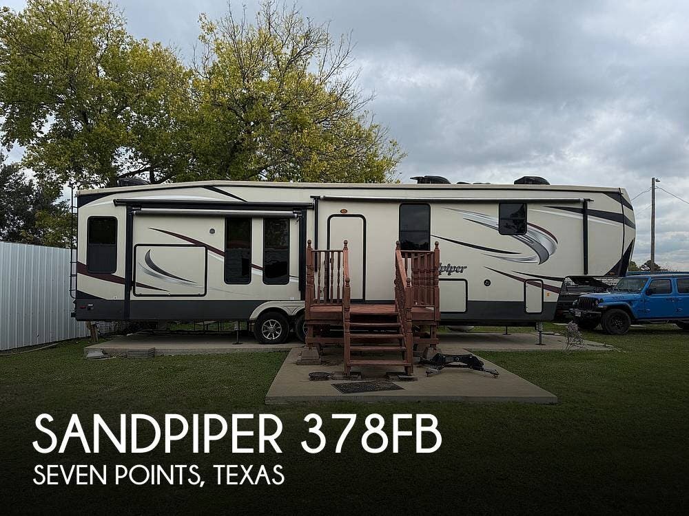Used 2018 Forest River Sandpiper 378FB available in Seven Points, Texas