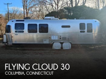 Used 2014 Airstream Flying Cloud 30 available in Columbia, Connecticut