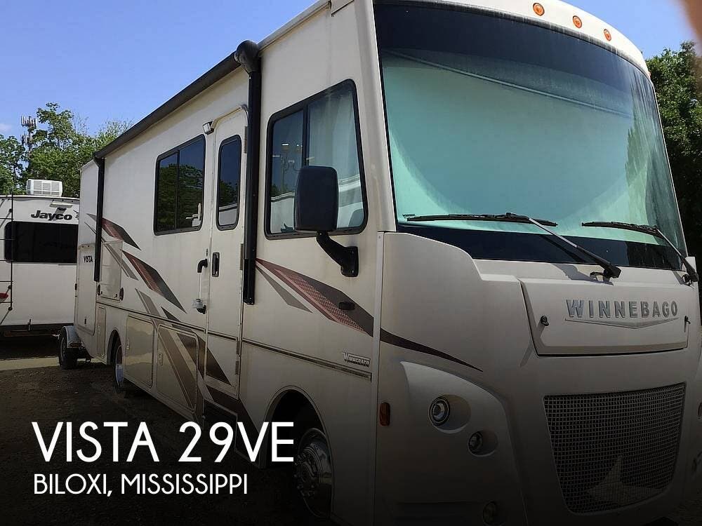 Used 2019  Winnebago Vista 29VE by Winnebago from Pop RVs in Biloxi, MS