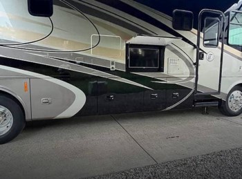 Used 2015 Tiffin Open Road 32SA available in Rathdrum, Idaho