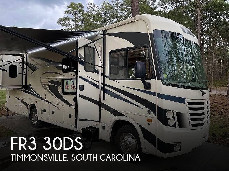 Used 2020  Forest River FR3 30DS by Forest River from Pop RVs in Timmonsville, SC