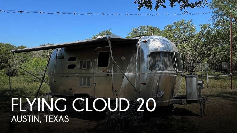 Used 2014 Airstream Flying Cloud 20 available in Austin, Texas