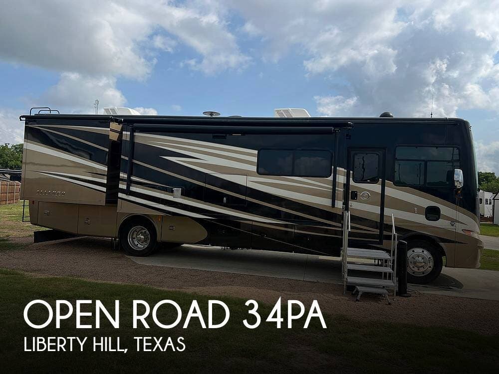 Used 2017 Tiffin  Open Road 34PA available in Liberty Hill, Texas