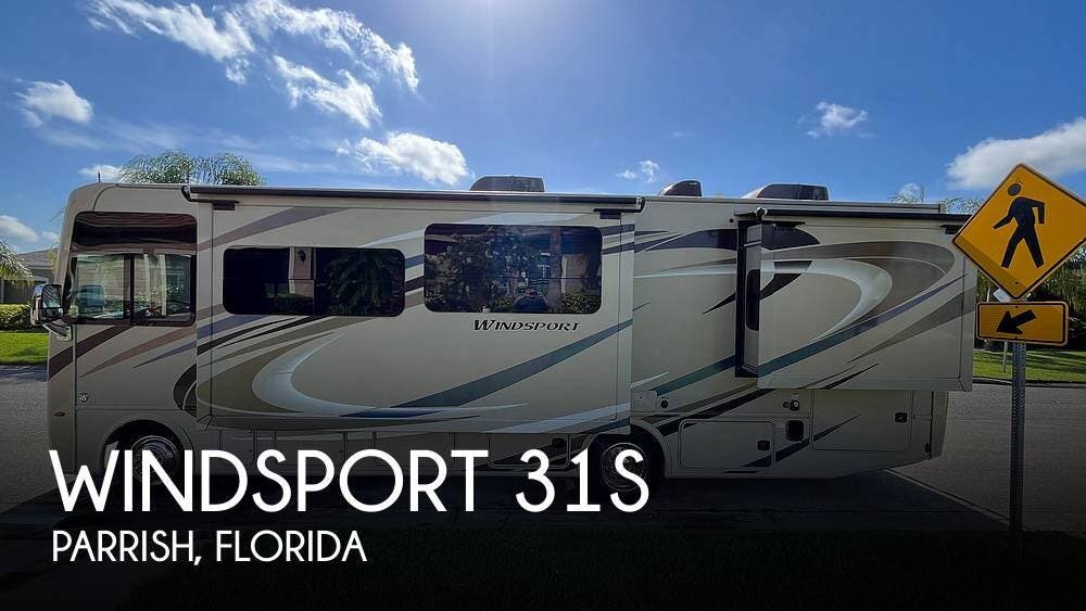 Used 2018 Thor Motor Coach Windsport 31S available in Parrish, Florida