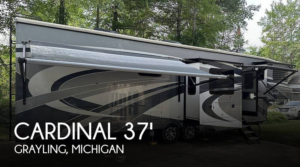 Used 2019 Forest River Cardinal Luxury 3700FLX available in Grayling, Michigan