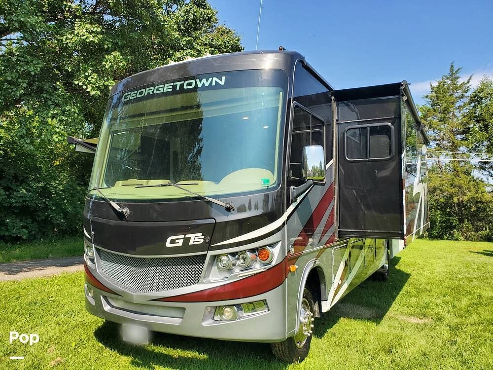 Used 2020 Forest River Georgetown GT5 31L available in Martinsburg, West Virginia