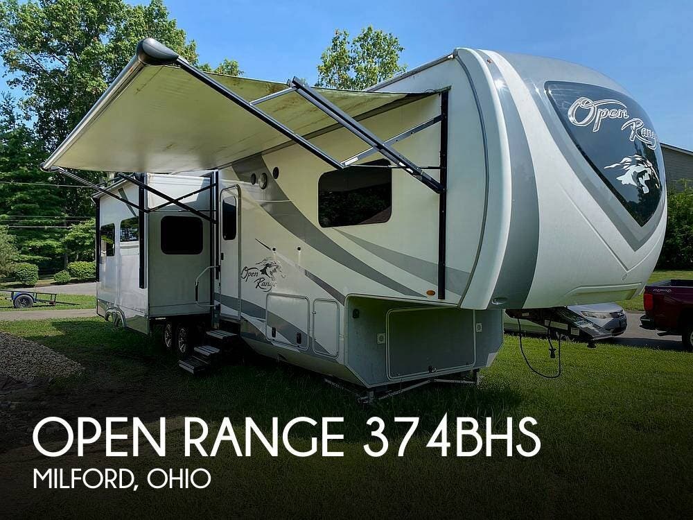 Used 2018 Highland Ridge Open Range 374BHS available in Milford, Ohio