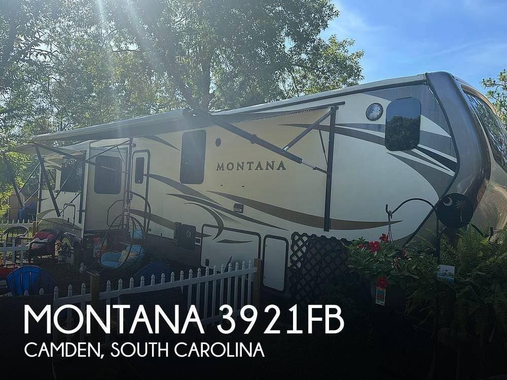 Used 2018 Keystone Montana 3921FB available in Camden, South Carolina