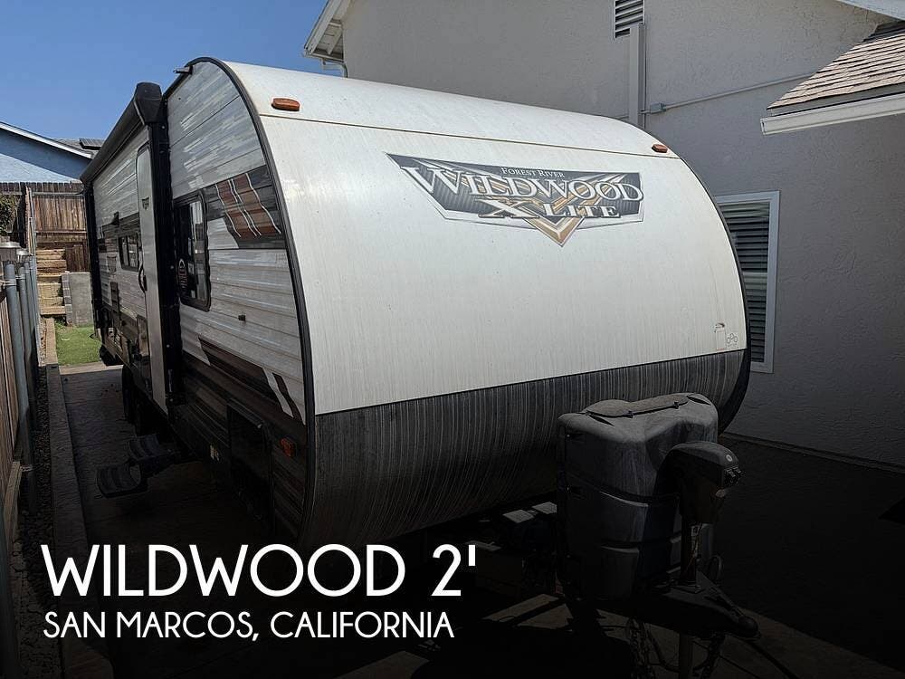 Used 2022 Forest River Wildwood X-Lite 263BHXL available in San Marcos, California