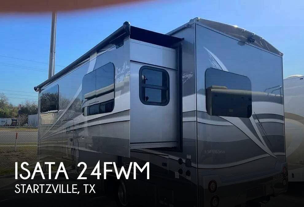 Used 2019 Dynamax Corp  Isata 24FWM available in New Braunfels, Texas