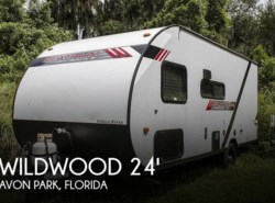 Used 2021 Forest River Wildwood Platinum FSX 179DBKX available in Avon Park, Florida