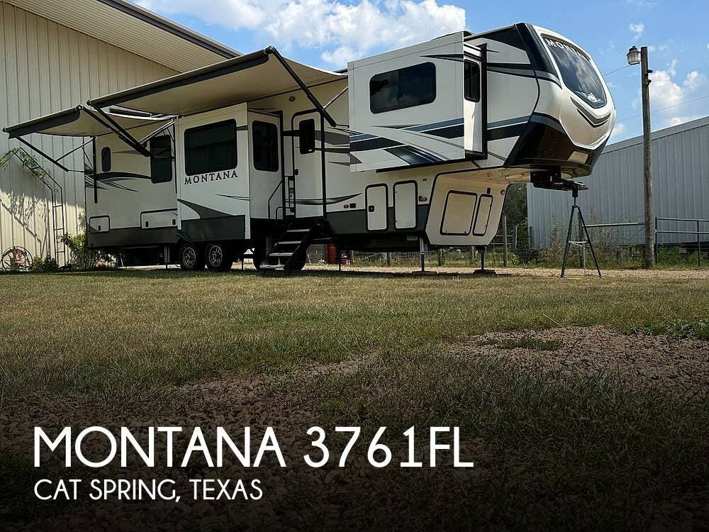 Used 2021 Keystone Montana 3761FL available in Cat Spring, Texas