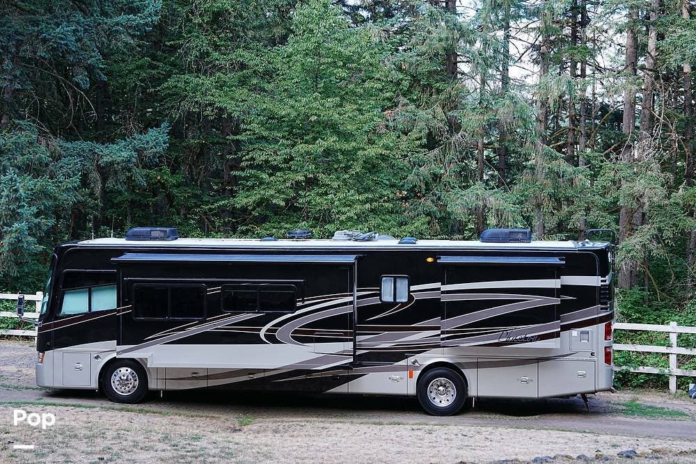 Used 2010 Tiffin Phaeton 40QTH available in Sherwood, Oregon