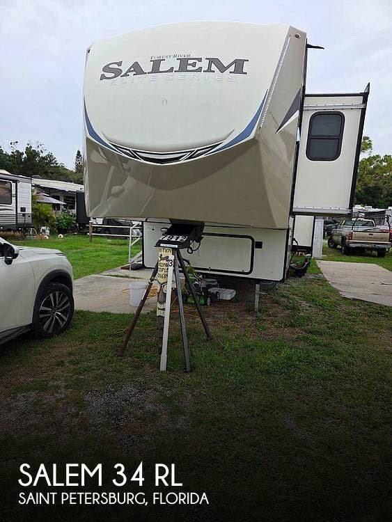 Used 2022 Forest River Salem 34 RL available in Saint Petersburg, Florida