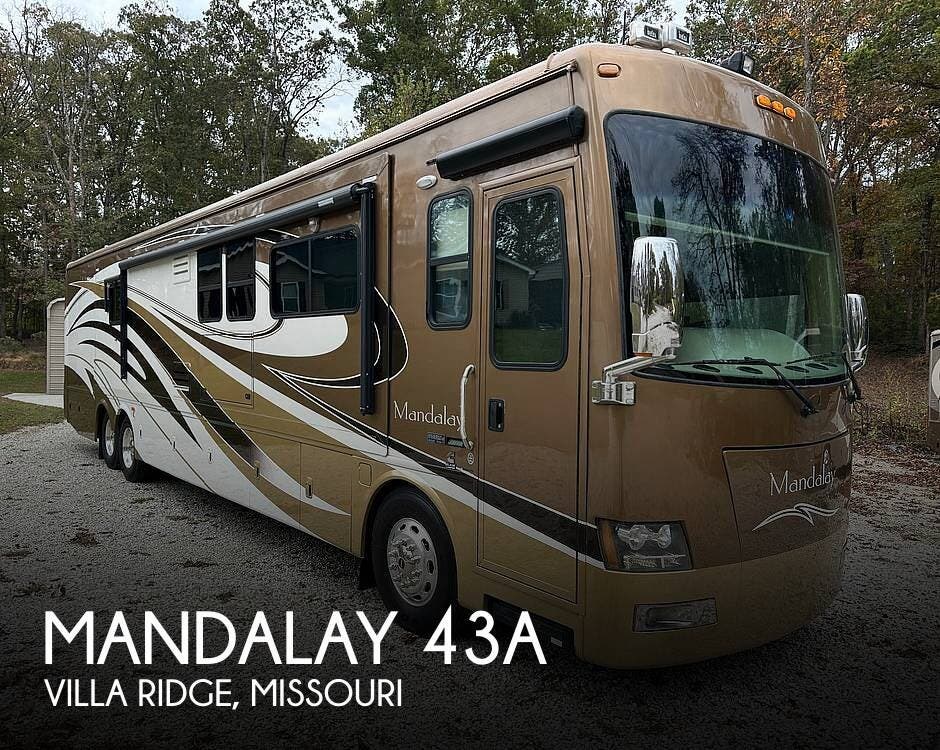 Used 2010 Thor Motor Coach Mandalay 43A available in Villa Ridge, Missouri