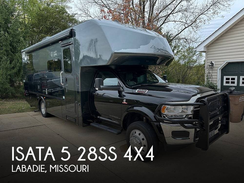 Used 2022 Dynamax Corp  Isata 5 28SS 4X4 available in Labadie, Missouri