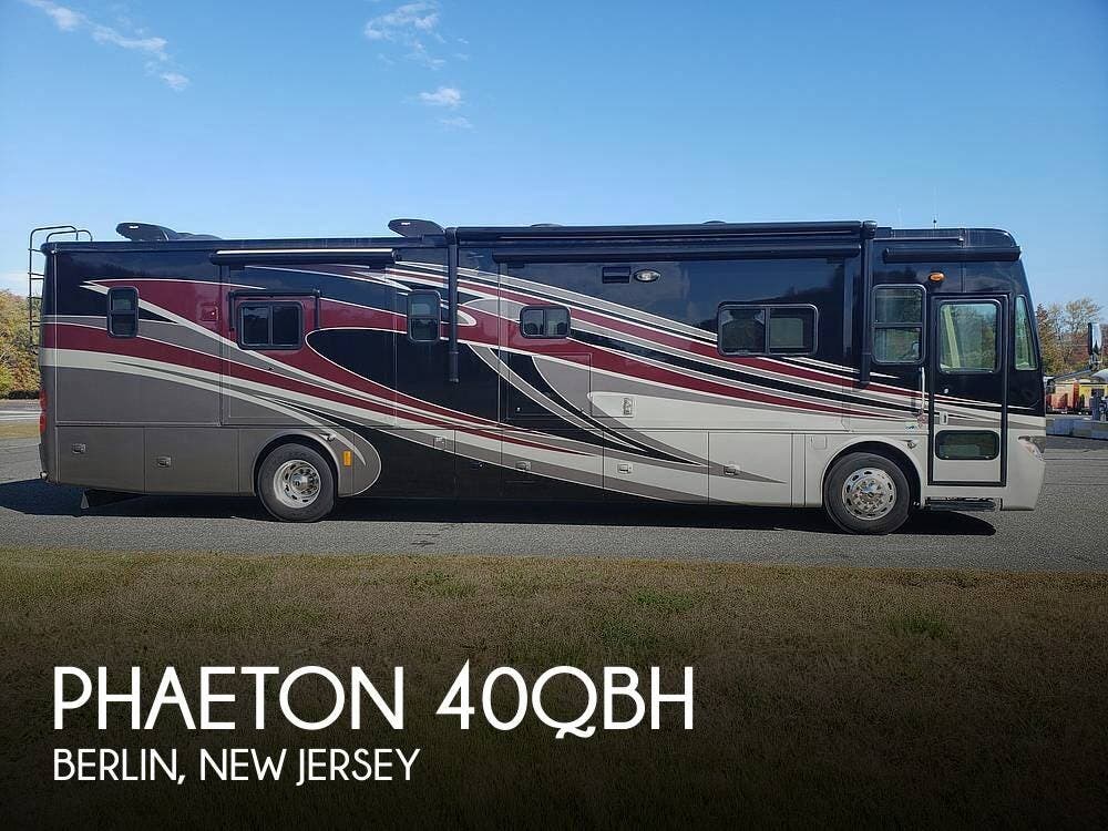 Used 2013 Tiffin Phaeton 40QBH available in Berlin, New Jersey