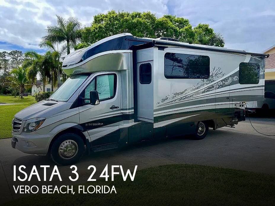 Used 2019 Dynamax Corp  Isata 3 24FW available in Vero Beach, Florida