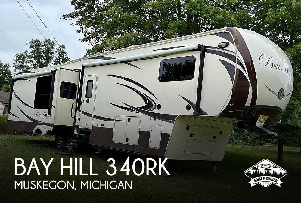 Used 2016 Buck's Tiny Houses Evergreen Bay Hill 340RK available in Muskegon, Michigan