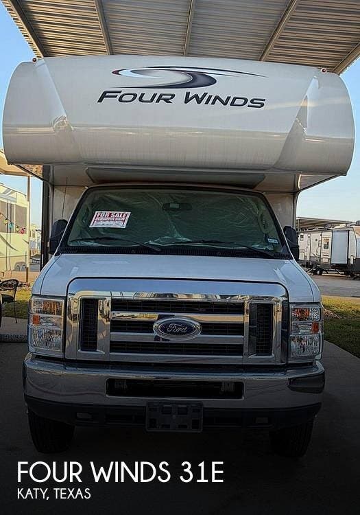 Used 2020 Thor Motor Coach Four Winds 31E available in Katy, Texas