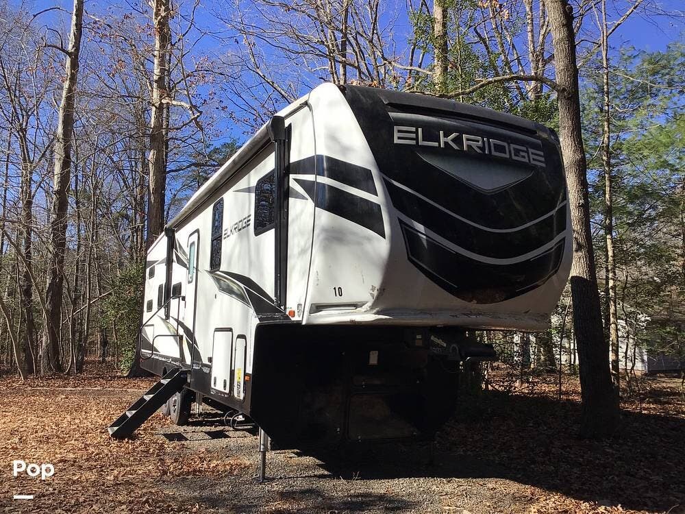 Used 2022 Heartland ElkRidge 33BHS available in Mineral, Virginia