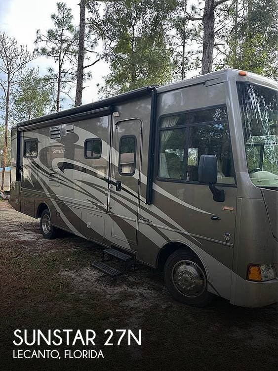 Used 2013 Itasca Sunstar 27n available in Lecanto, Florida
