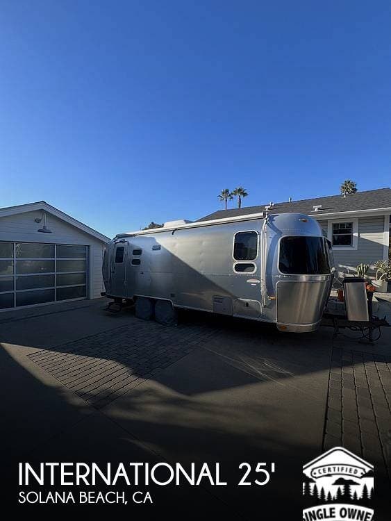 Used 2007 Airstream International 25FB QUEEN available in Solana Beach, California