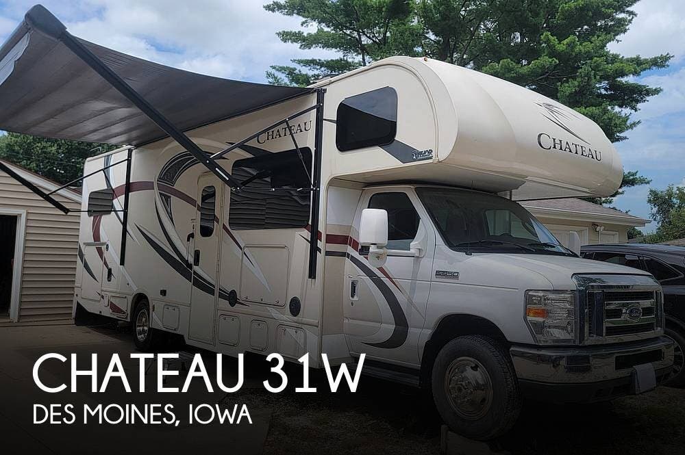 Used 2018 Thor Motor Coach Chateau 31W available in Des Moines, Iowa