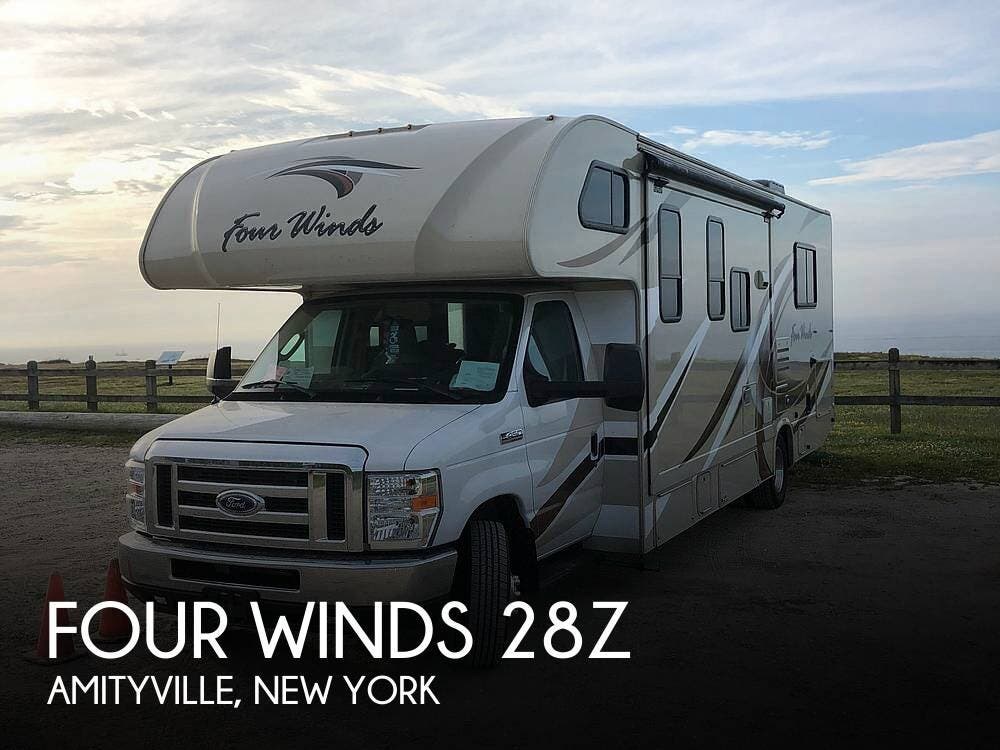 Used 2017 Thor Motor Coach Four Winds 28Z available in Amityville, New York