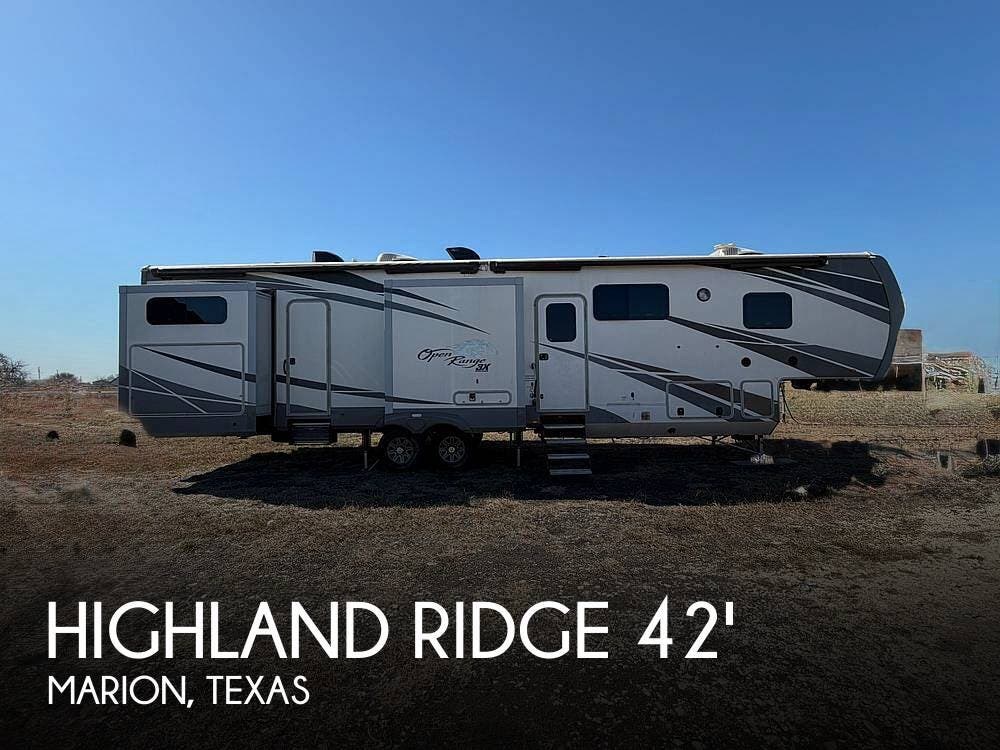 Used 2018 Highland Ridge  M-427BHS available in Marion, Texas