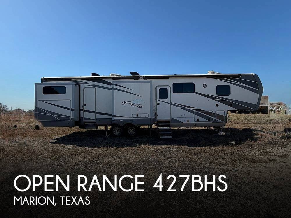 Used 2018 Highland Ridge Open Range 427BHS available in Marion, Texas