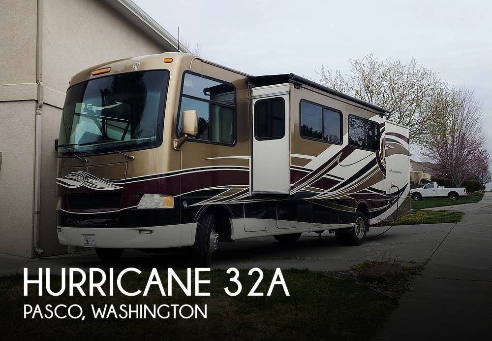 Used 2013 Thor Motor Coach Hurricane 32A available in Pasco, Washington