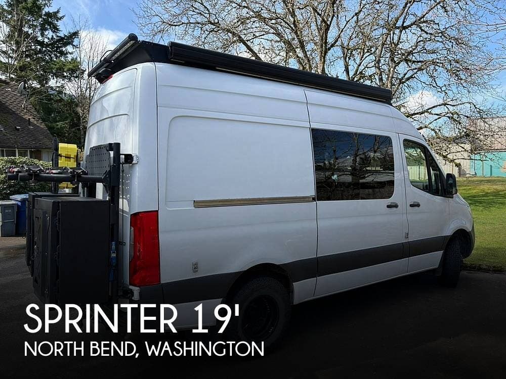 Used 2019 Freightliner  Sprinter 3500 High Roof 144WB available in North Bend, Washington