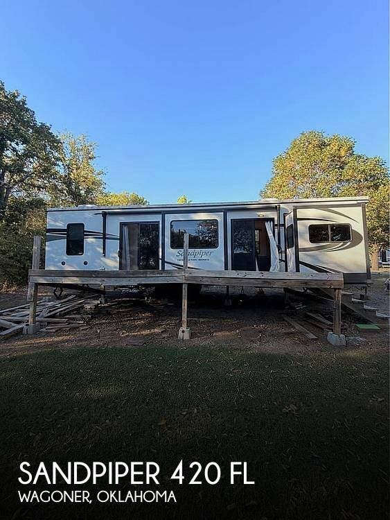 Used 2022 Forest River Sandpiper 420 FL available in Wagoner, Oklahoma