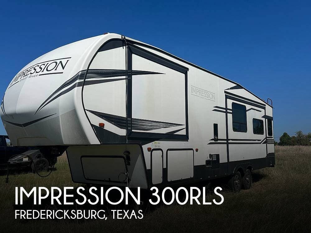 Used 2019 Forest River Impression 300rls available in Fredericksburg, Texas