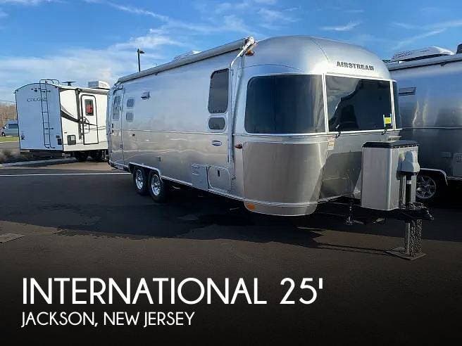 Used 2018 Airstream International 25FB Queen Serenity available in Jackson, New Jersey