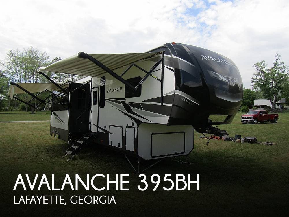 Used 2021 Keystone Avalanche 395BH available in Lafayette, Georgia