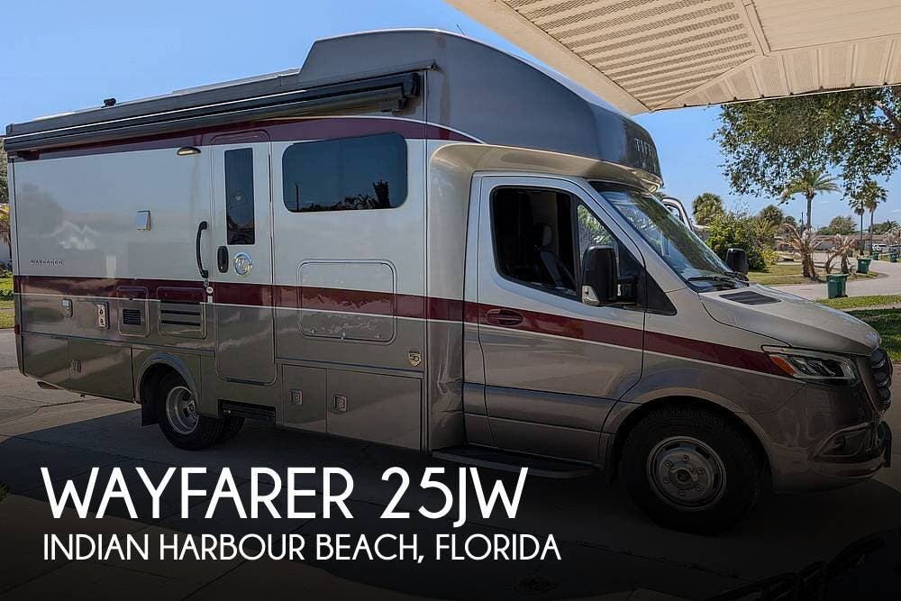 Used 2022 Tiffin Wayfarer 25JW available in Indian Harbour Beach, Florida
