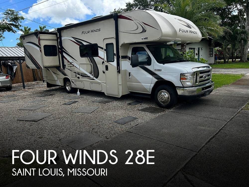 Used 2019 Thor Motor Coach Four Winds 28E available in Saint Louis, Missouri