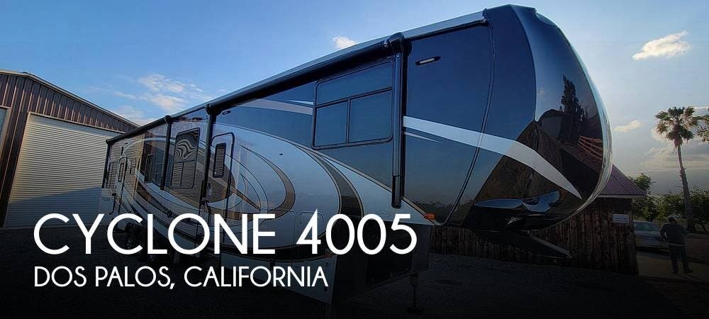 Used 2019 Heartland Cyclone 4005 available in Dos Palos, California