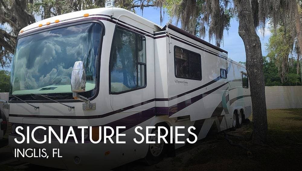 Used 2000 Monaco RV Signature Series Classic available in Inglis, Florida