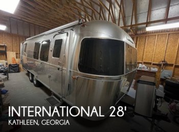 Used 2017 Airstream International 28 Signature available in Kathleen, Georgia