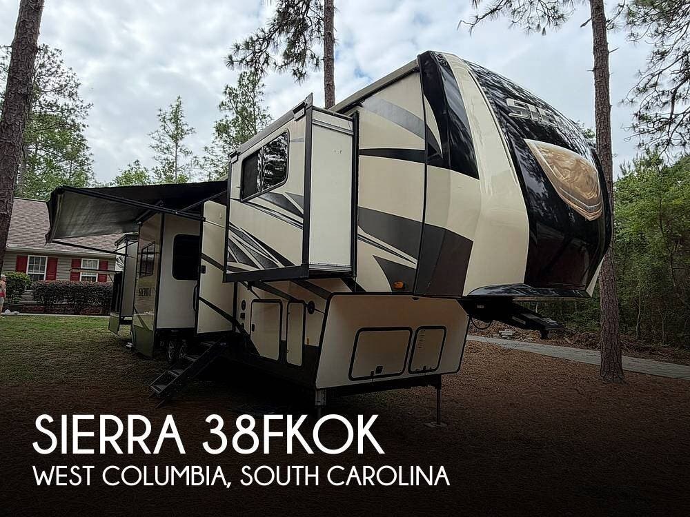 Used 2020 Forest River Sierra 38FKOK available in West Columbia, South Carolina