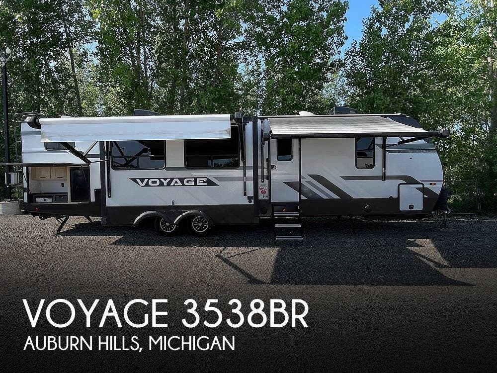Used 2024 Winnebago Voyage 3538BR available in Auburn Hills, Michigan