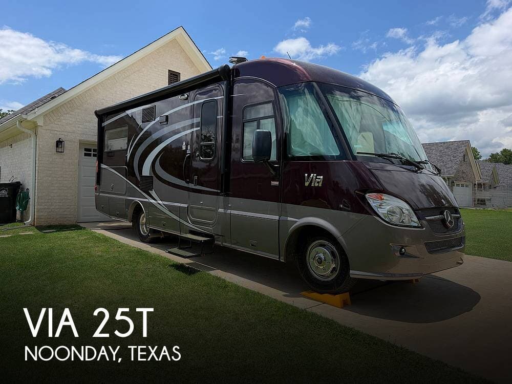 Used 2014 Winnebago Via 25T available in Noonday, Texas