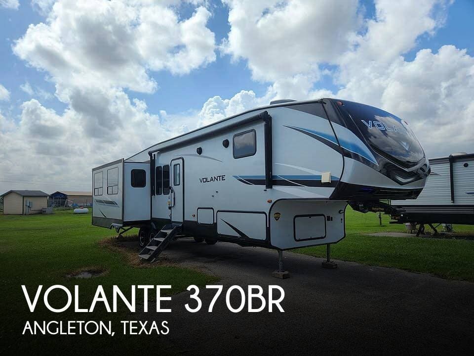 Used 2021 CrossRoads Volante 370BR available in Angleton, Texas